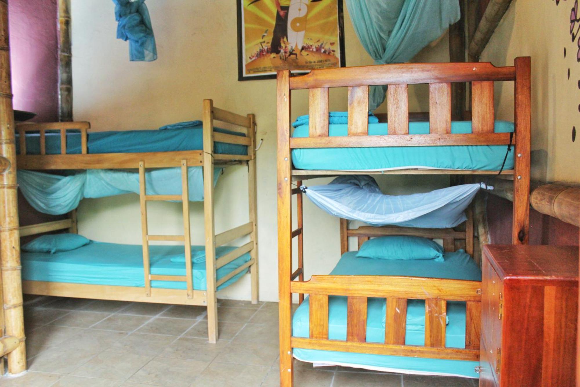 My Little House Surf&Backpacker Hostel Montanita Ngoại thất bức ảnh