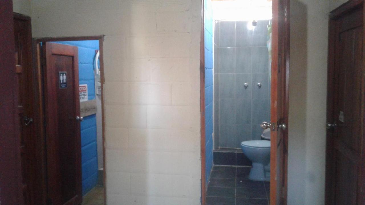 My Little House Surf&Backpacker Hostel Montanita Ngoại thất bức ảnh