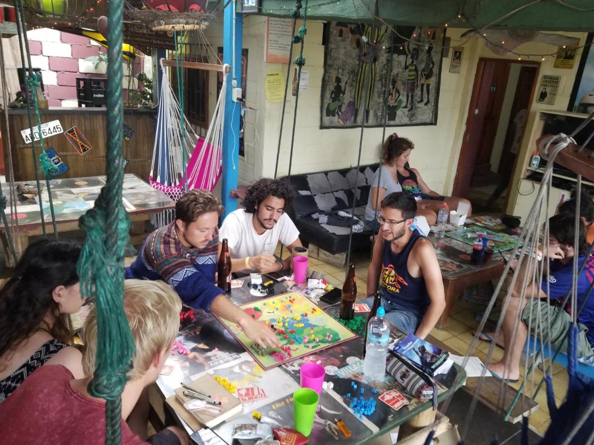 My Little House Surf&Backpacker Hostel Montanita Ngoại thất bức ảnh